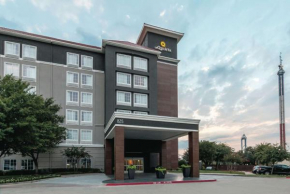  La Quinta by Wyndham Arlington North 6 Flags Dr  Арлингтон